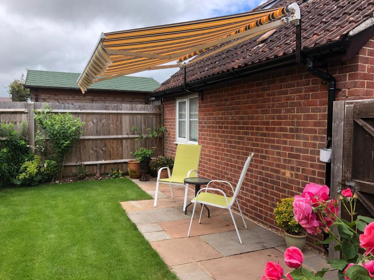 The Old Staddles Annex Villa Ludgershall  Exterior photo